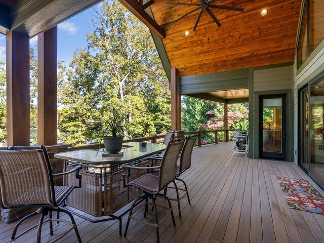 Photo of 144 E Waterford Drive