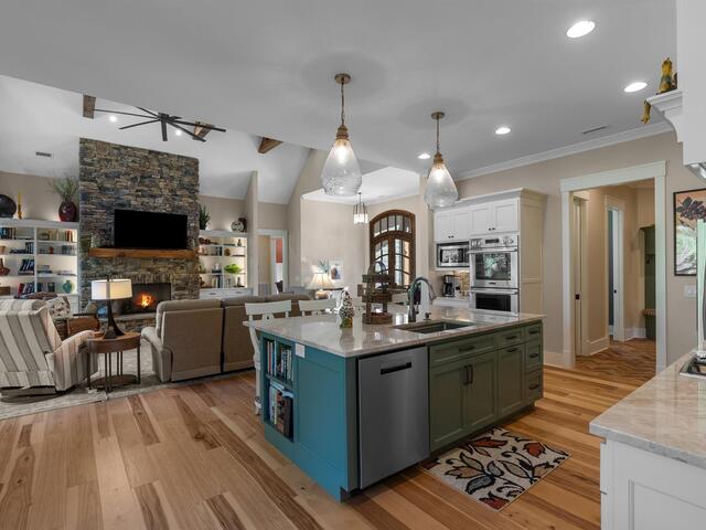 Photo of 144 E Waterford Drive