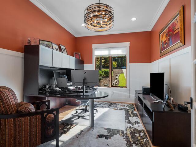 Photo of 144 E Waterford Drive