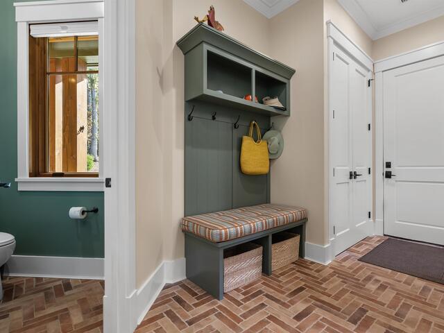 Photo of 144 E Waterford Drive