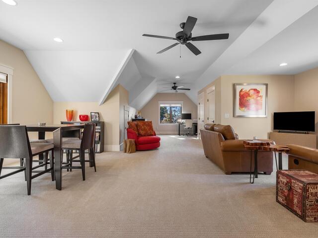 Photo of 144 E Waterford Drive