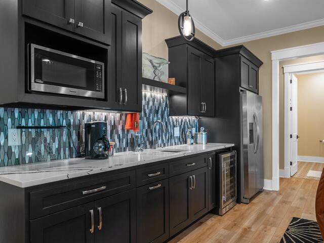 Photo of 144 E Waterford Drive