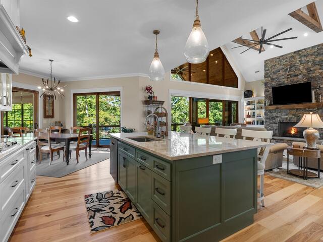 Photo of 144 E Waterford Drive