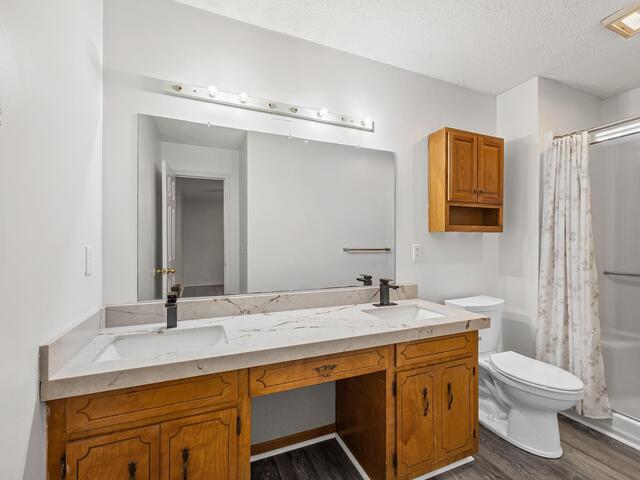 Photo of 106 Sunningdale Court