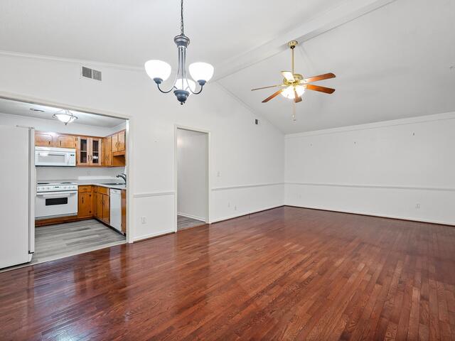 Photo of 106 Sunningdale Court