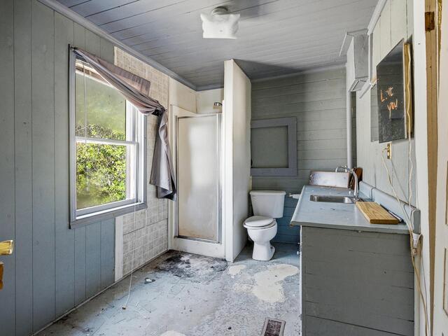 Photo of 2141 Geer Highway