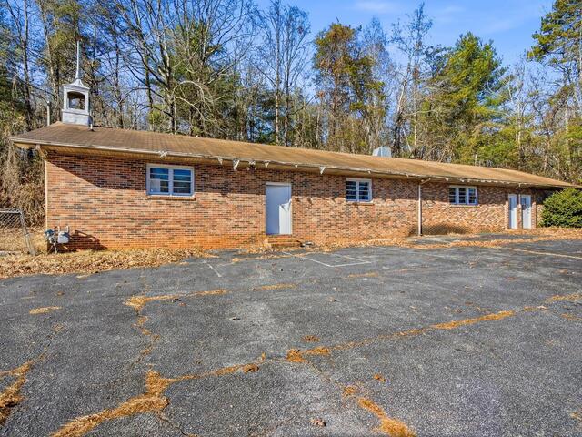Photo of 2141 Geer Highway