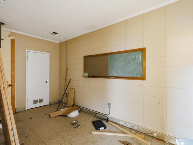 Photo of 2141 Geer Highway