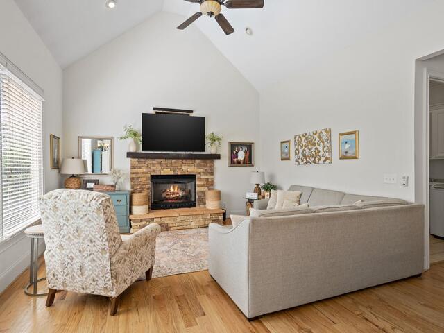 Photo of 1 Riverstone Way