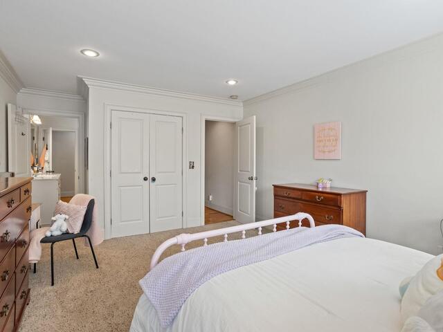 Photo of 1 Riverstone Way