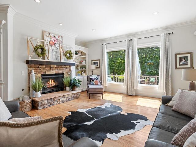 Photo of 1 Riverstone Way