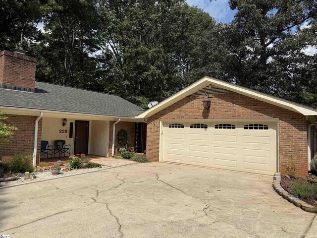 Photo of 223 Covington Road