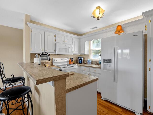 Photo of 397 Lake Road
