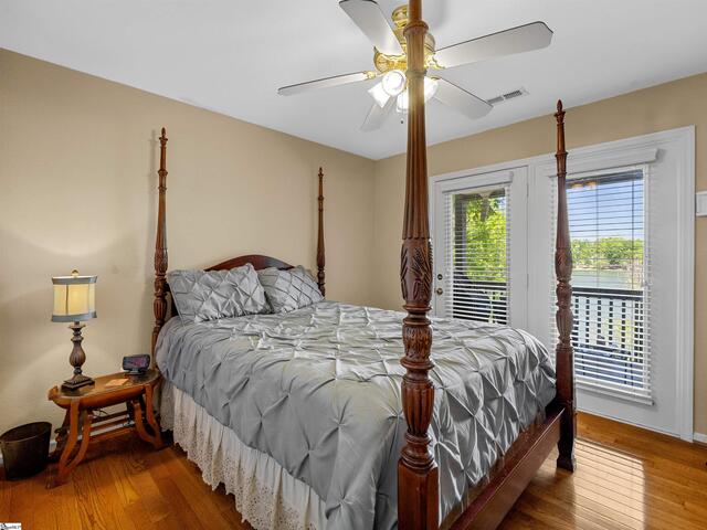 Photo of 397 Lake Road
