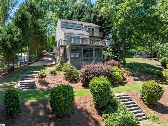 Photo of 397 Lake Road