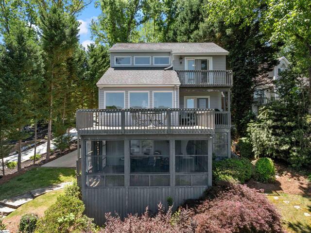 Photo of 397 Lake Road