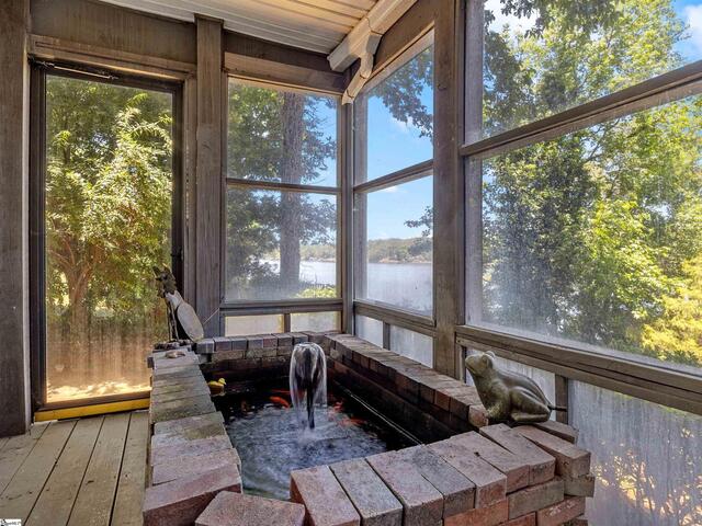 Photo of 397 Lake Road