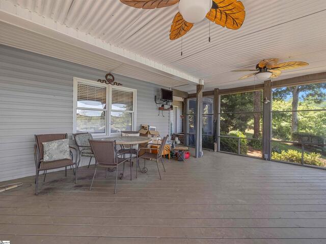 Photo of 397 Lake Road