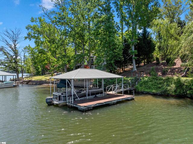 Photo of 397 Lake Road
