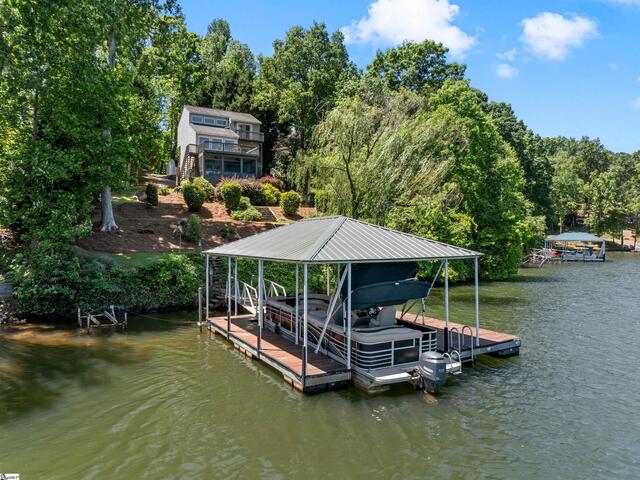 Photo of 397 Lake Road