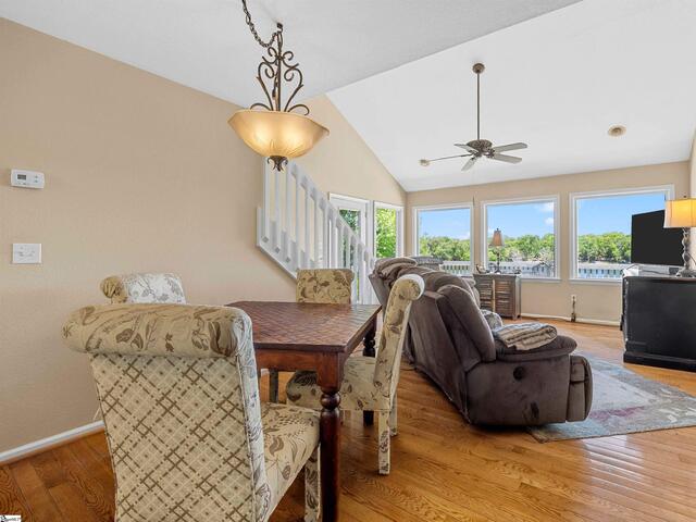 Photo of 397 Lake Road
