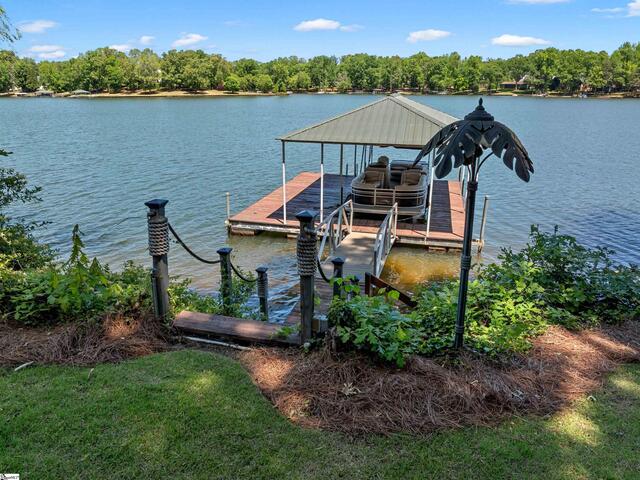 Photo of 397 Lake Road