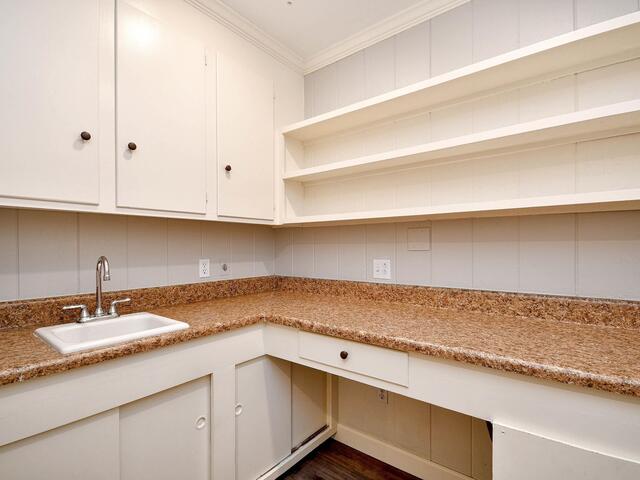 Photo of 413 Vardry Street