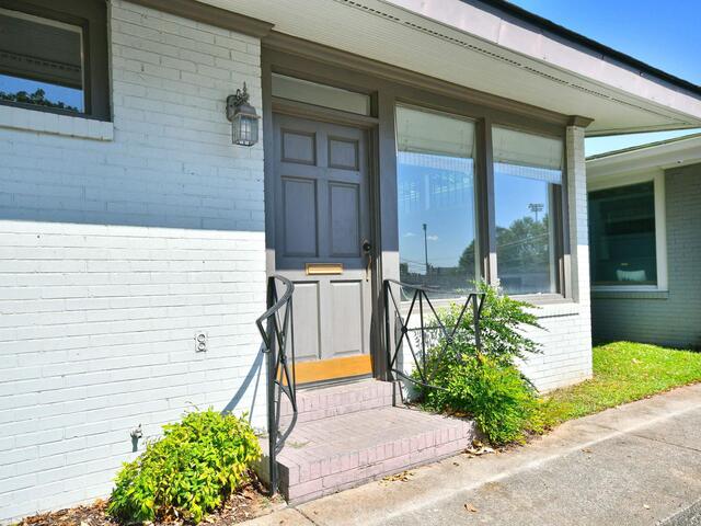 Photo of 413 Vardry Street