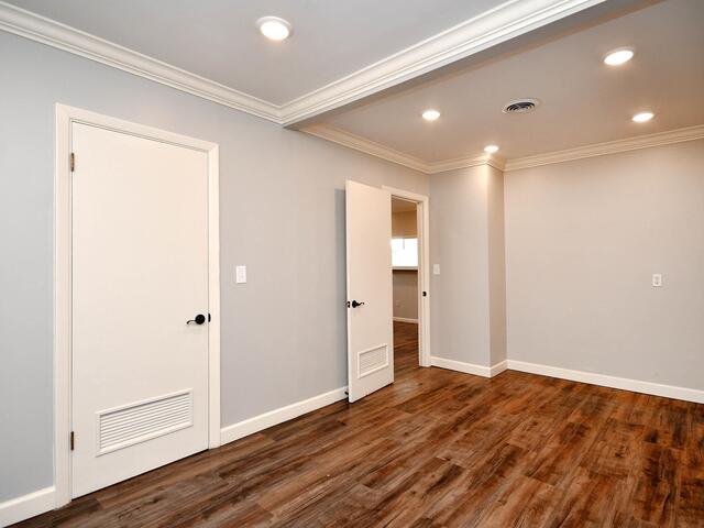 Photo of 413 Vardry Street