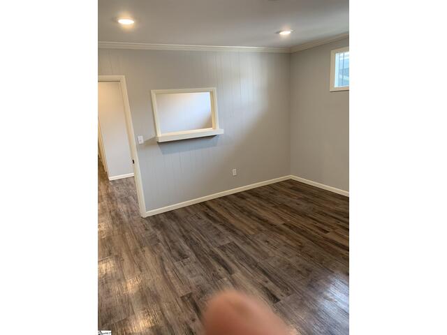 Photo of 413 Vardry Street