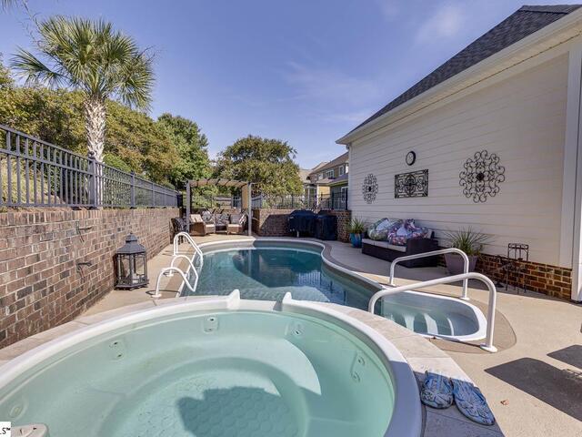 Photo of 101 Farm Mill Circle