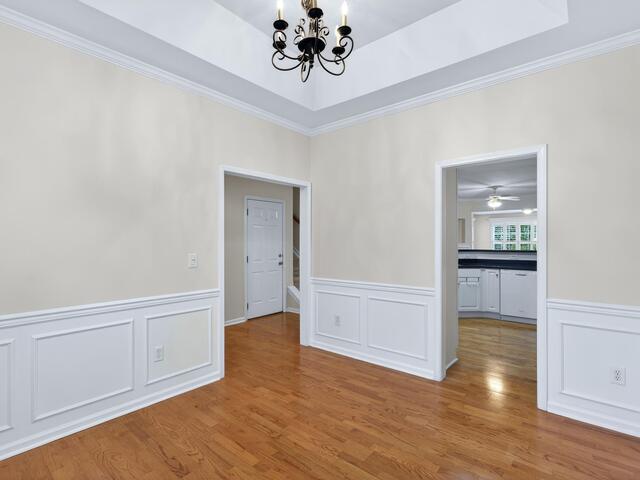 Photo of 307 Crandall Way