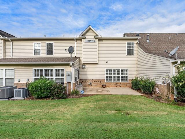 Photo of 307 Crandall Way