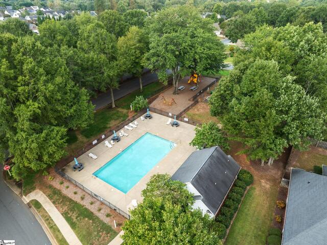 Photo of 307 Crandall Way