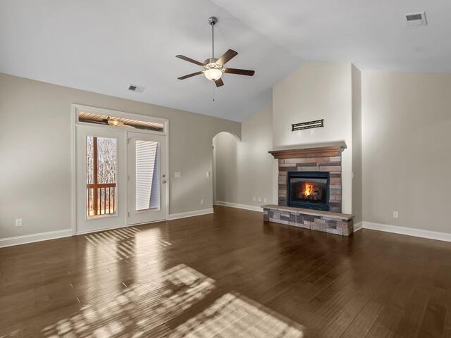 Photo of 510 Turning Leaf Lane