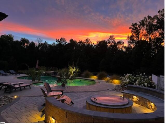 Photo of 100 Chamblee Boulevard