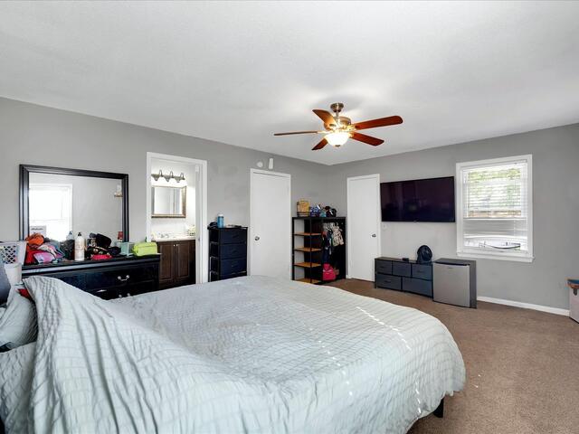 Photo of 1210 E Yellow Wood Drive