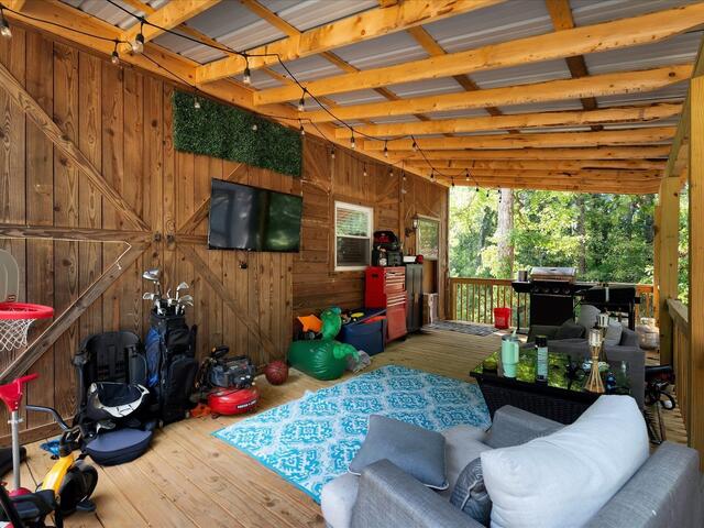 Photo of 1210 E Yellow Wood Drive