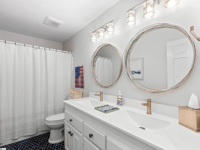 Photo of 620 Roper Mountain Road