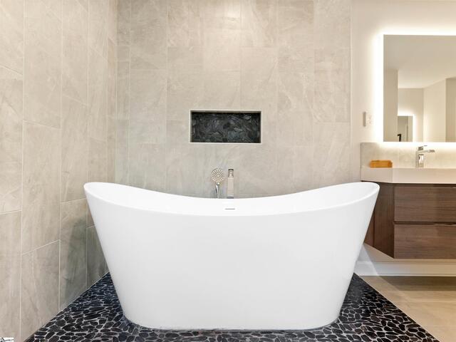 Photo of 620 Roper Mountain Road