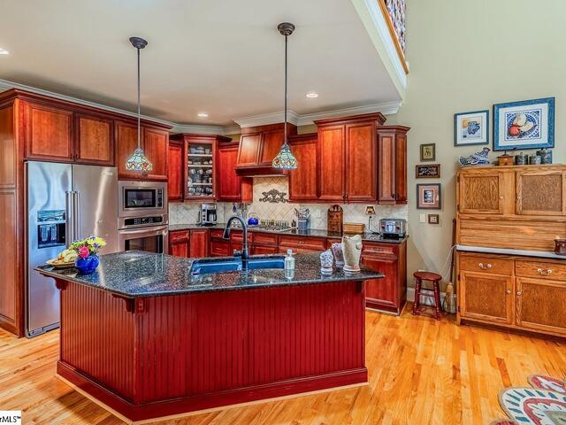 Photo of 1 Riverbanks Court