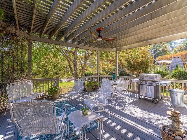 Photo of 1 Riverbanks Court