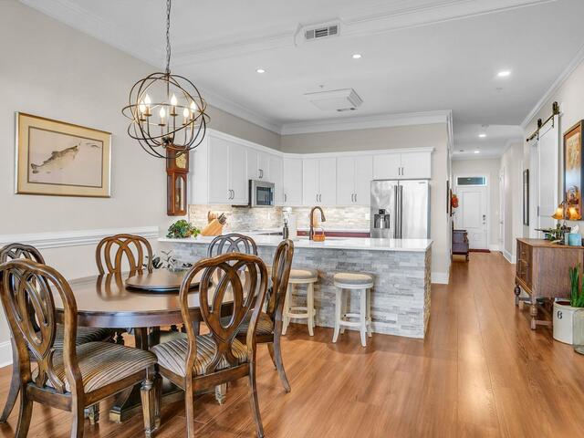 Photo of 703 Watermarke Lane