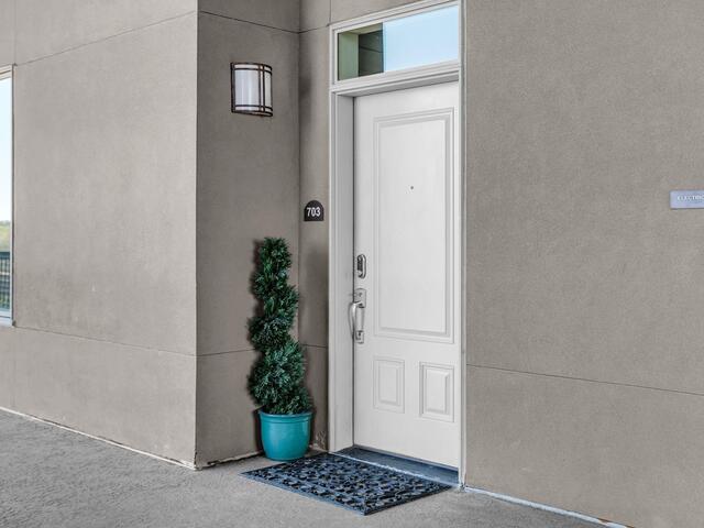 Photo of 703 Watermarke Lane