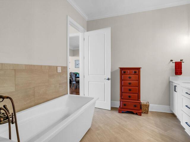 Photo of 703 Watermarke Lane