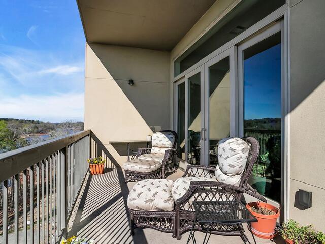 Photo of 703 Watermarke Lane