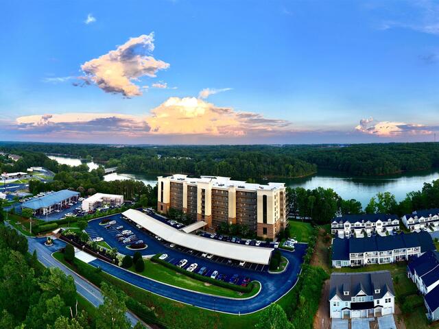 Photo of 703 Watermarke Lane