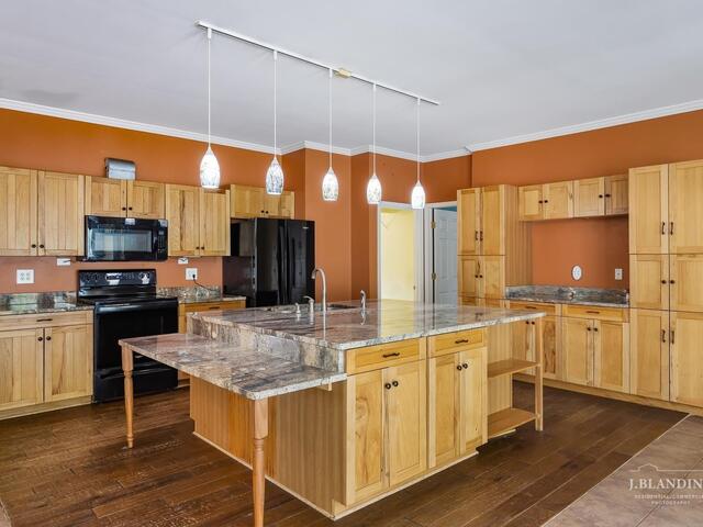 Photo of 211 Morningwood Lane