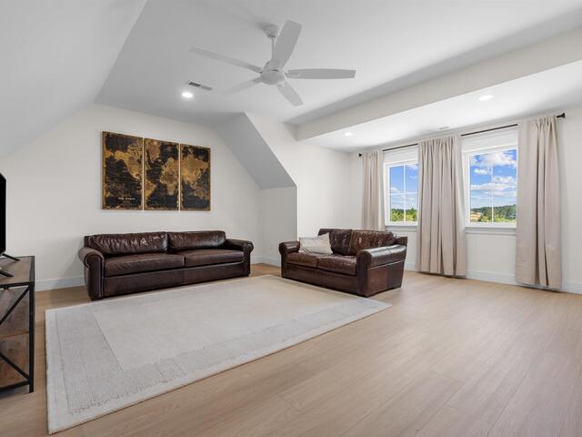 Photo of 606 Monfret Court