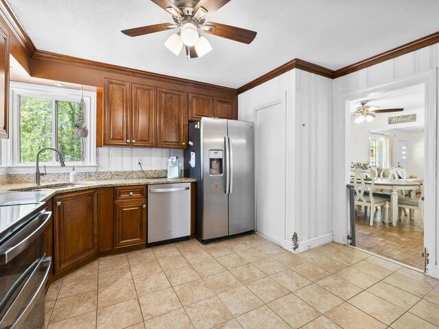 Photo of 300 Woodvale Avenue